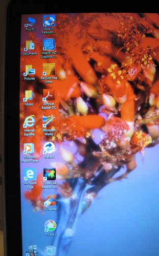 Dell XPS 15 L521X Quad Core i7 3612QM , 8 GB Ram , 500 GB HDD with 32 GB SSD - Photo 6/10