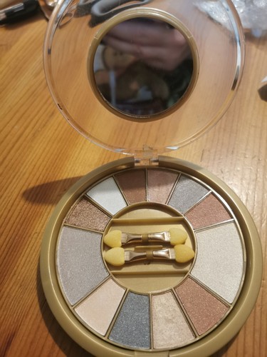 Next Cashmere Eyeshadow Pallette - Picture 2 of 3