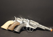 SET OF THREE VINTAGE PONY BOY CAP GUNS WESTERN TOYS - WORKING NICE