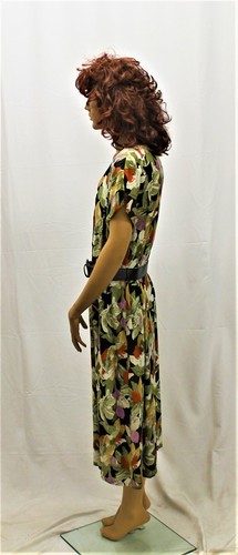 Vilona Da. Kleid ohne Arm Viskose 30 Grad waschbar Buntgemustert Gr. 40 - Bild 2 von 4