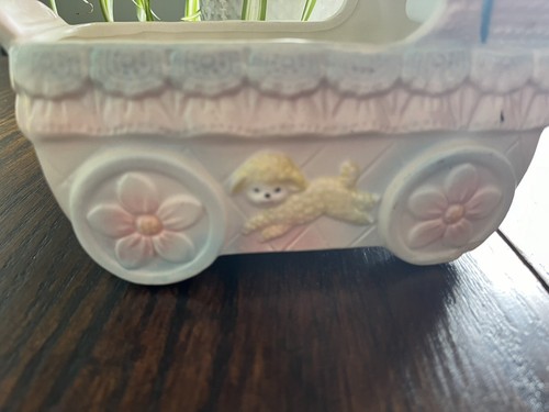 VTG Ardco Japan Baby Bassinet Planter Music Box Brahms Lullabye Baby Lamb - Picture 3 of 10