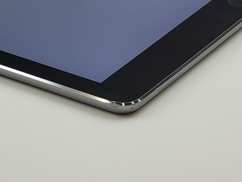 Apple iPad Pro 1st Gen. (A1652) 256GB, Wi-Fi + 4G (Unlocked) 12.9" - SMALL ISSUE - Picture 8 of 12