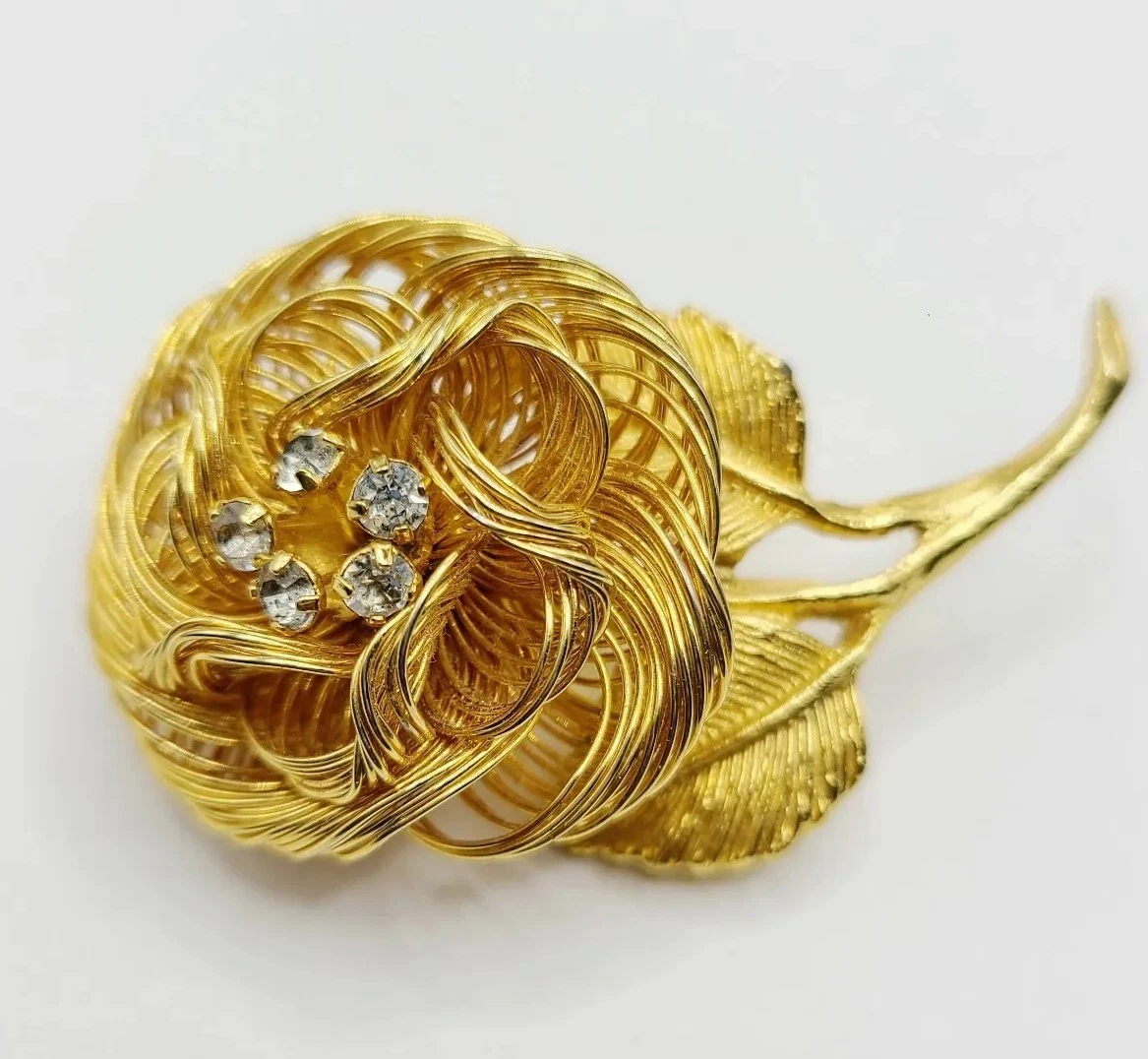 Wire brooch deals