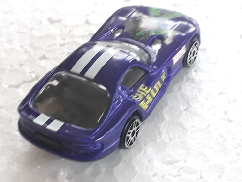 Maisto Ultimate Marvel She-Hulk 1996 Dodge Viper GTS 2003 - Picture 2 of 5