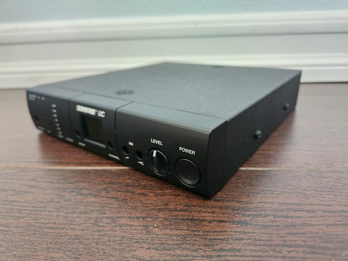 Receptor inalámbrico Shure UC4-UB MARCAD Diversity 692-716 MHz UC - Imagen 4 de 13