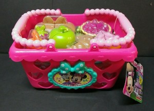 just play minnie bow tique bowtastic kitchen accessory set