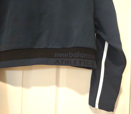 Nuevo con etiquetas New Balance Atletics Top Recortado Azul L Relajado Manga Larga Con Capucha - Imagen 3 de 5