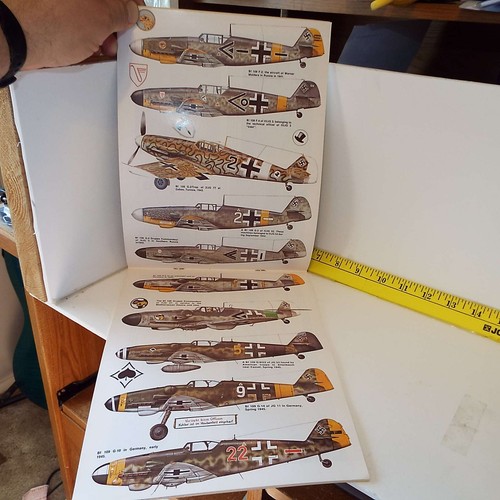 MESSERSCHMITT BF109 pt2 57 IN ACTION FIGHTER JET AIRPLANE BOOK .... MODEL 1/48 - Bild 4 von 5