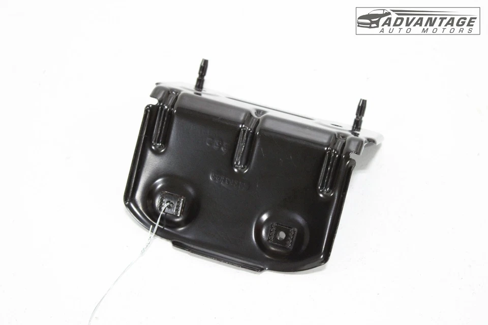 2015-2019 CHEVY SILVERADO 2500 HD FRONT RIGHT SIDE DOOR PULL HANDLE BRACKET OEM - Image 4 of 4