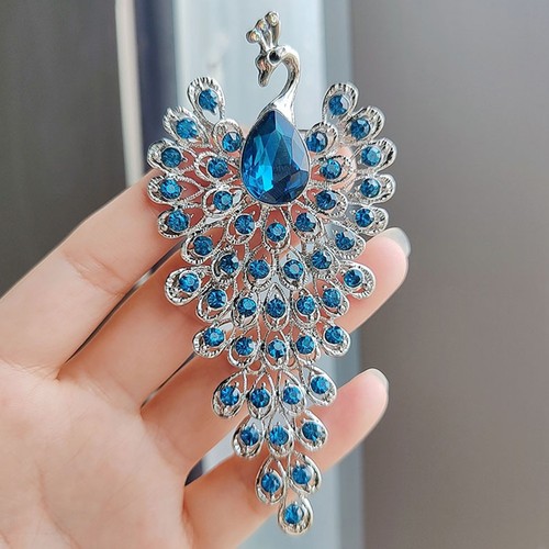 Bezaubernde Pfau Design Brosche ideal zur Veredelung jedes Outfits mit Eleganz - Picture 5 of 15