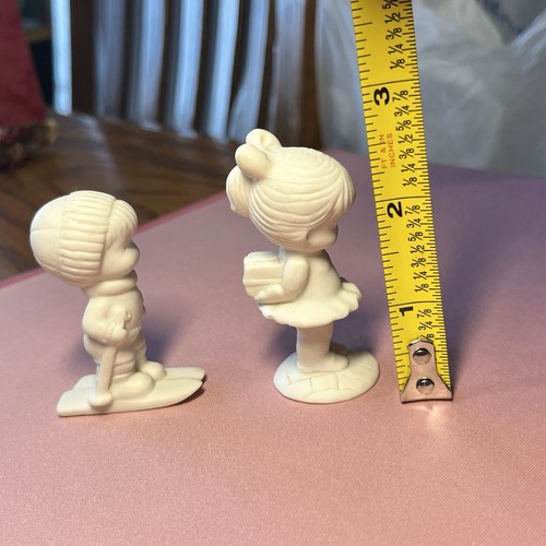 Mini weiße Porzellanfigur Skifahrer Junge und Geschenk Mädchen - Bild 6 von 7