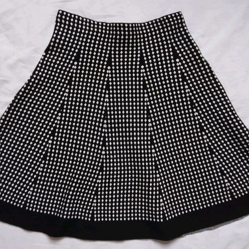 Essentials Sioni Black White Dot Knit Skirt Elastic Waist Womens Size Medium - Picture 4 of 9