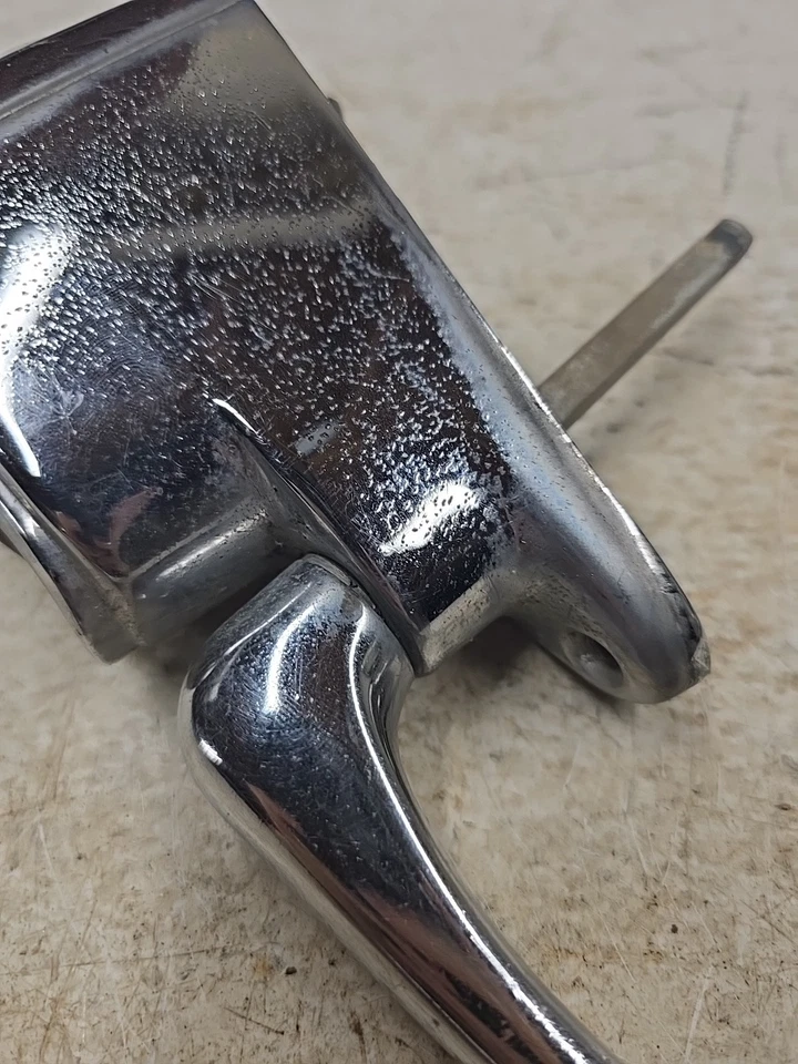 Dodge Plymouth Chrysler Desoto 1946 1947 1948 manija de maletero, luz de licencia 938987 Foto 3 de 4