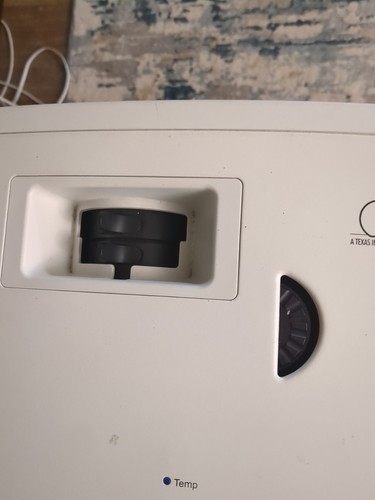 Vidikron Vision Model 12 DLP Projector w/ remote and power cord - Picture 4 of 10