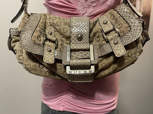 RARE cute snake skin guess bag , such a vinatge looking bag so pretty and cute  - Picture 2 of 6