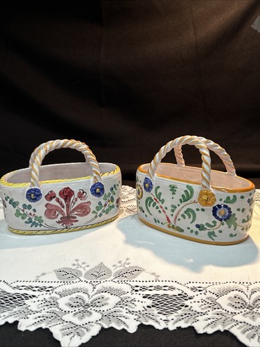 2 VTG ITALIAN CERAMIC HAND PAINTED DERUTA OVAL BASKET W/ TWIST HANDLES