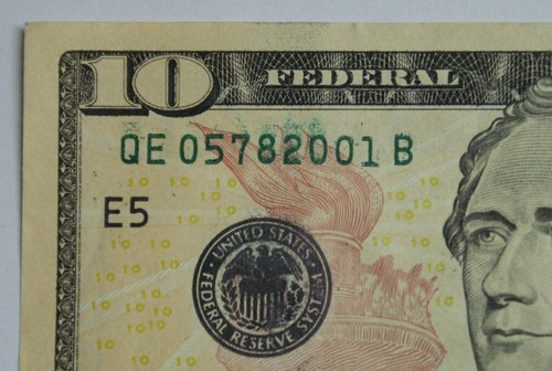 SN746 2021 $10 Ten Dollar Bill Ink Error Smear on the Serial Number - Picture 2 of 3