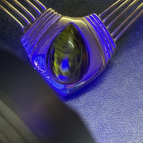 Trifari Collar V Choker Modernist Gold Tone Necklace Amber Color Teardrop Stone - Picture 4 of 20