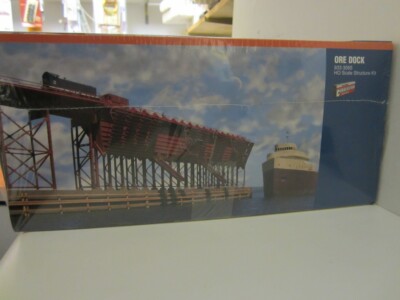 Walthers Cornerstone: 933-3065: Ore Dock Building Kit *actual shipping*