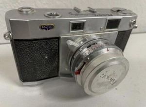 RICOH 519 デラックス　FUJICA SIX Ricoh 519 Deluxe (FiveOneNine) - Camera-wiki.org - The free