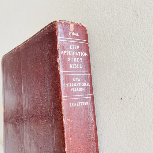 NIV  Life Application Study Bible Burgundy Bonded Leather RED LETTER - Bild 2 von 19