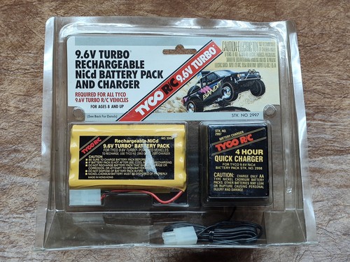 VINTAGE  TYCO RC 9.6v (NiCd) BATTERY & CHARGER SET  - NEW!  (NEW / OLD STOCK) - Picture 1 of 3