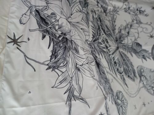 Tovaglia rettangolare poliestere floreale farfalla bianco e nero 60" x 76" vintage - Foto 2 di 5