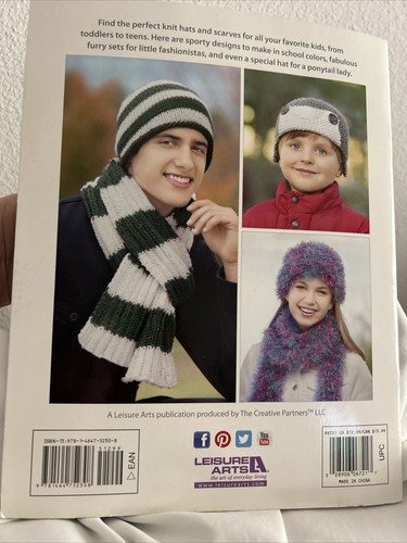 Knitting Pattern Booklet - Knit Hats & Scarves - Leisure Arts - 2016 - #6721 - Picture 2 of 6