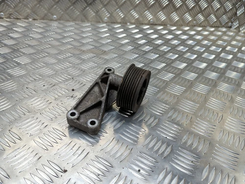 Err6949 Discovery 2 Auxiliary Belt Tensioner Bracket (B4)