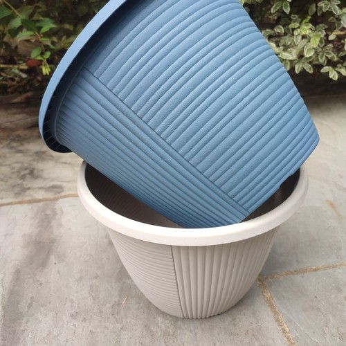 Decorative Plant Pots Plastic Round Coloured Garden Patio Planters 25cm & 30cm - Picture 5 of 10