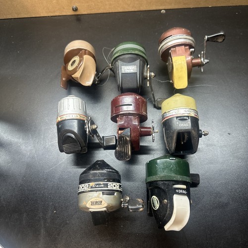 Lot Of 8 VINTAGE FISHING REELs PARTS OR REPAIR Zebco, Shakespeare, Johnson