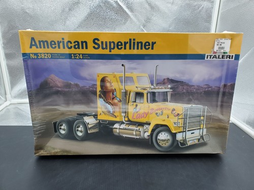 Italeri 1/24 American Superliner (Lady Butterfly) Model Truck Bausatz Nr. 3820