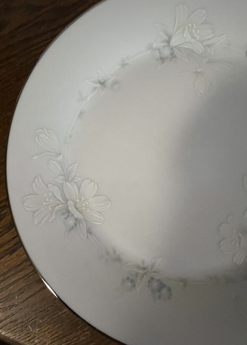 (4) Noritake 3132 Cache Pot Dinner Plates Pale Pastel Florals Platinum Trim RARE - Picture 5 of 6