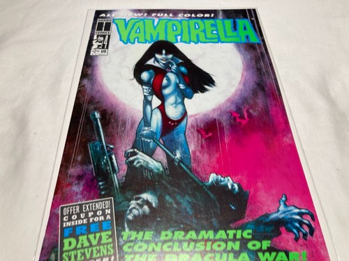 Vampirella 4 NM+ 9.6 Harris Comics Scott Synder Conclusion to the Dracula Wars! - Picture 5 of 16