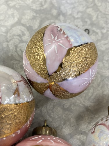 Vintage Alice Miller Handpainted Porcelain Ornament Pink Gold Signed lot ofNine  - Picture 6 of 10
