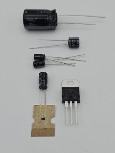 NES Toploader Kondensator Kit + neuer Spannungsregler NES-101 [US Toploader only!] - Bild 1 von 5