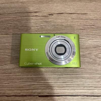 動作品 SONY Cyber-shot DSC-W320　グリーン Amazon | SONY デジタルカメラ Cyber-Shot(サイバーショット