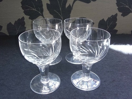 Cóctel de licor Stuart Crystal “MEDLEY” 3,5" de alto x 4 vasos - Imagen 5 de 6