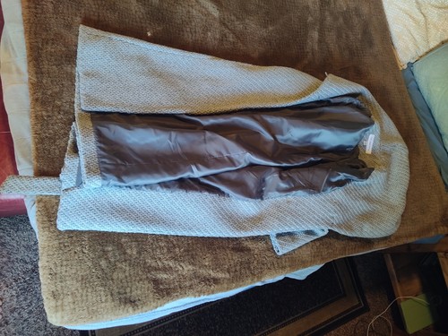 Liz Claiborne Winter Coat, Large, great condition. - Picture 2 of 2