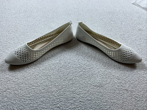 Hash Bubbie Womens Flats Shoes White Crochet US9 83099-HA - Picture 2 of 5