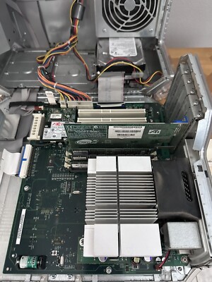 Apple Power Mac G4 M8493 W/cord, Software And 2 HDD. READ Apple Power Mac G4 M8493 W/cord, Software And 2 HDD. READ
