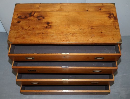 SUBLIME VICTORIAN PINE MILITARY CAMPAIGN CHEST OF DRAWERS ORIGINAL BRASS FITTING - Picture 11 of 12