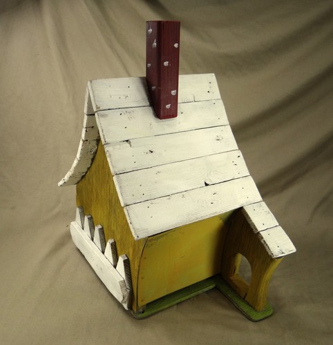15" H Hand Painted Old Vintage Wooden Cottage Bird House - Picture 9 of 14