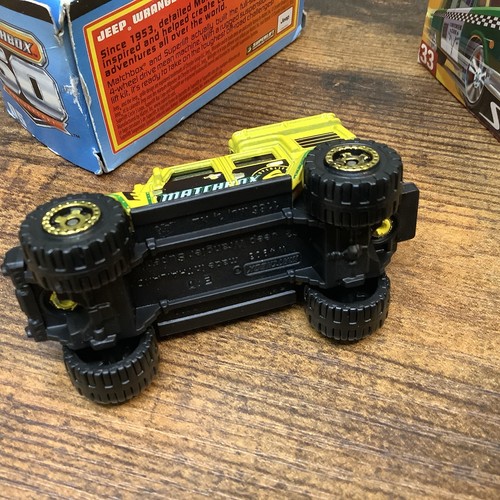 Matchbox (2013) 60th Anniversary 05 Jeep Wrangler & 33 Checker Cab 2003 - Picture 9 of 10