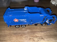 2023 Republic Services Front Loader Garbage Truck Diecast - AS IS