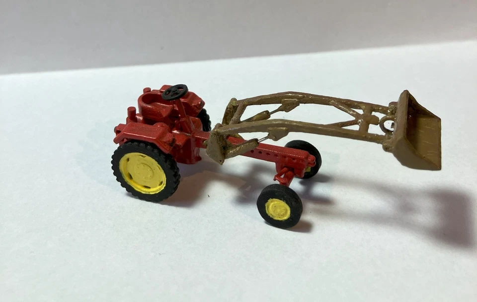 Traktor RS 09 GT 124  Molli Bausatz H0 1:87 - Bild 3 von 4