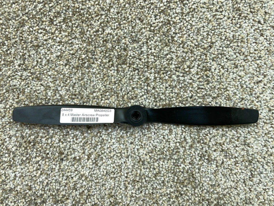 4 Propellers Master Airscrew Nylon Wood - 8x4, 9x4, 11x7, 12x7 - Image 2 of 4
