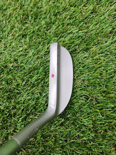 2024 WILSON STAFF MODEL 8802 PUTTER 35.5" +HC DEMO - Picture 3 of 11