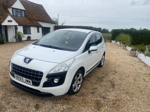 Peugeot 3008 Active. AUTOMATIC, 1.6 diesel - Picture 3 of 9