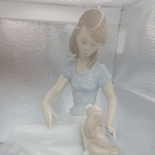 Lladro Figurine Picture Perfect, collectors edition No Box - Picture 3 of 8